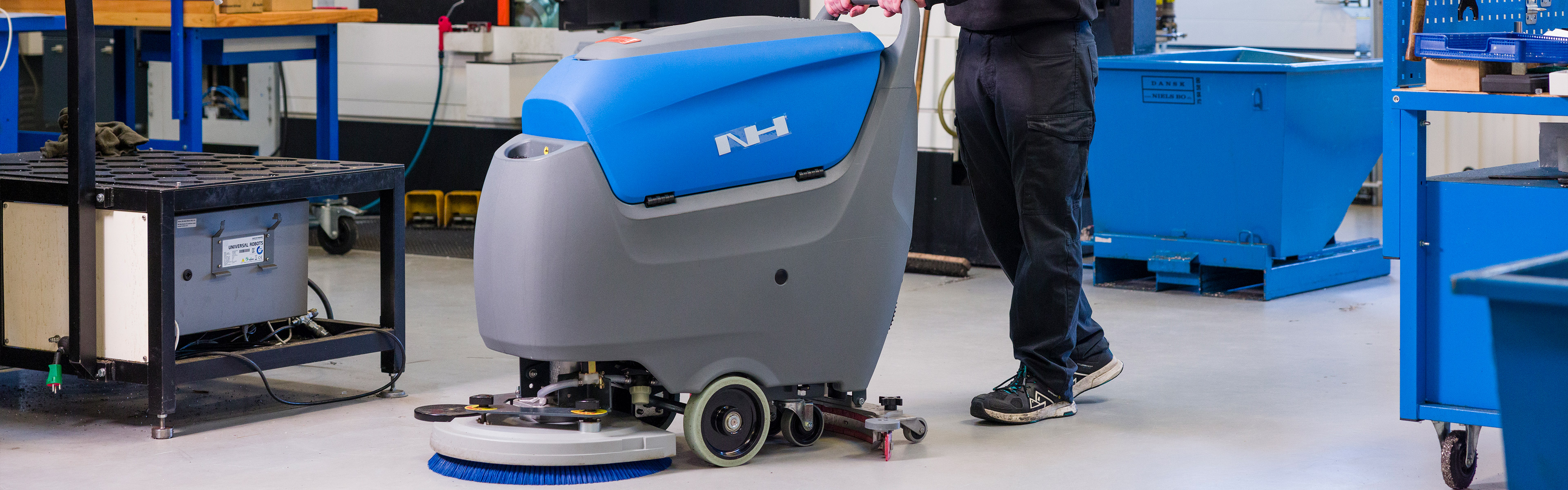 NH Gulvvasker GV530 W Banner