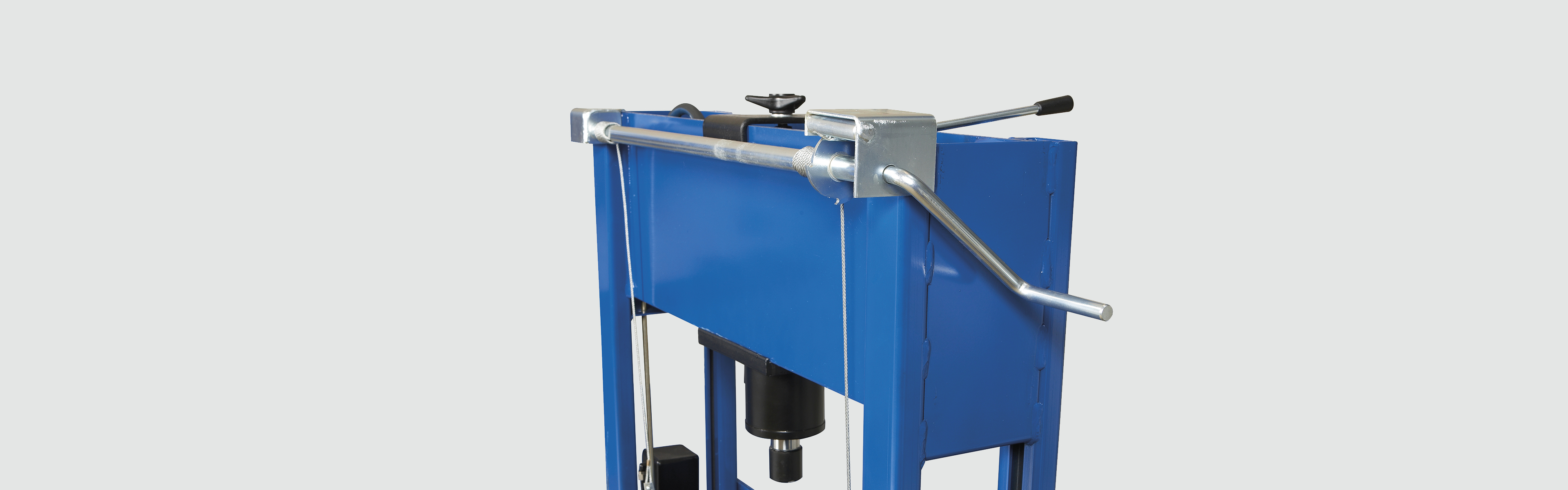 Accessory Winch PJW Banner