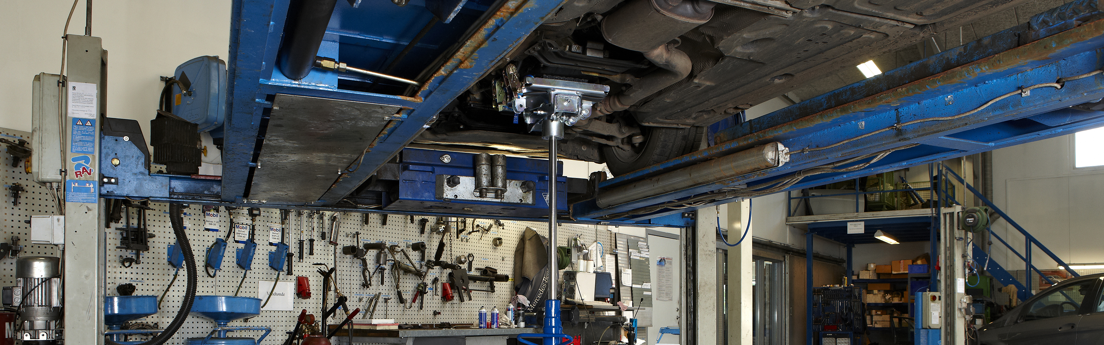 Accessory Gearbox Saddle AS1 Banner